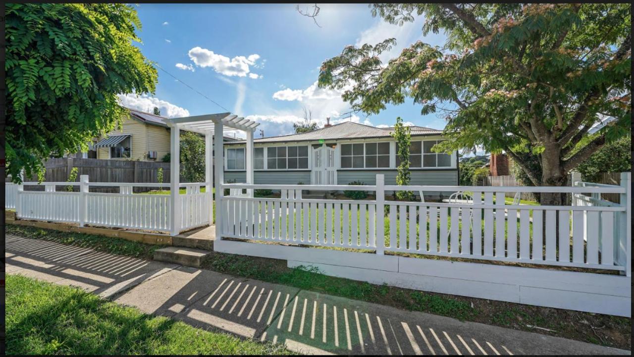 Вилла "Donnelly House" Тентерфилд Экстерьер фото